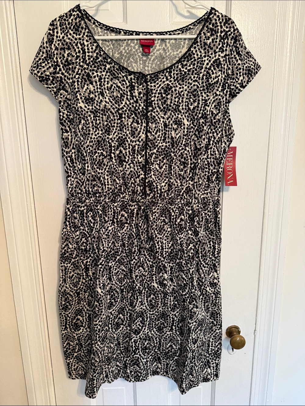 Merona cap sleeve modern print dress